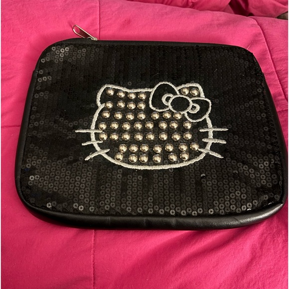 Sanrio Hello Kitty Tablet Carrying Case - Picture 1 of 5